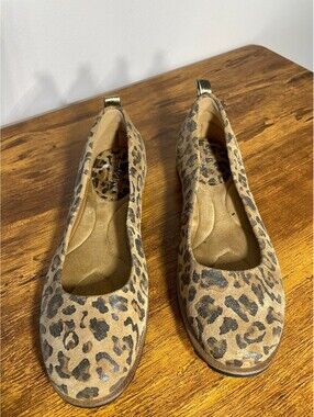 Comfortiva Leopard Leather Suede Ballet Flat Pillowtop Y2K